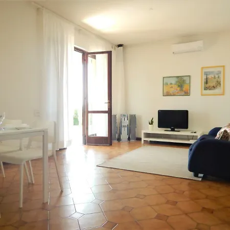 Lilli Apartamento *